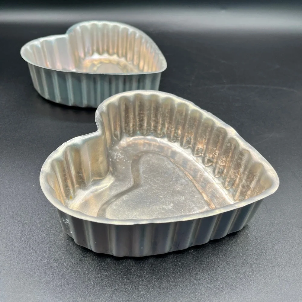 Vtg Heart Shaped Aluminum Cake Pans Fluted Gelatin Molds Set of 2 -‎ 5.5